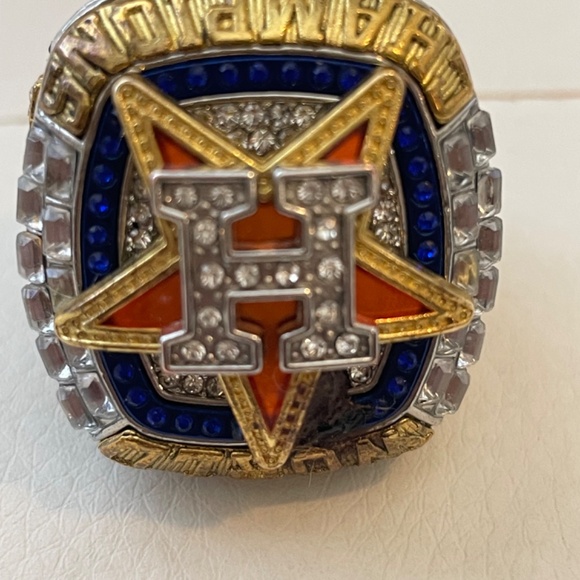 2022 WORLDS CHAMPIONS RING. HOUSTON ASTROS REPLICA   DUSTY BAKER #12 - Picture 10 of 11